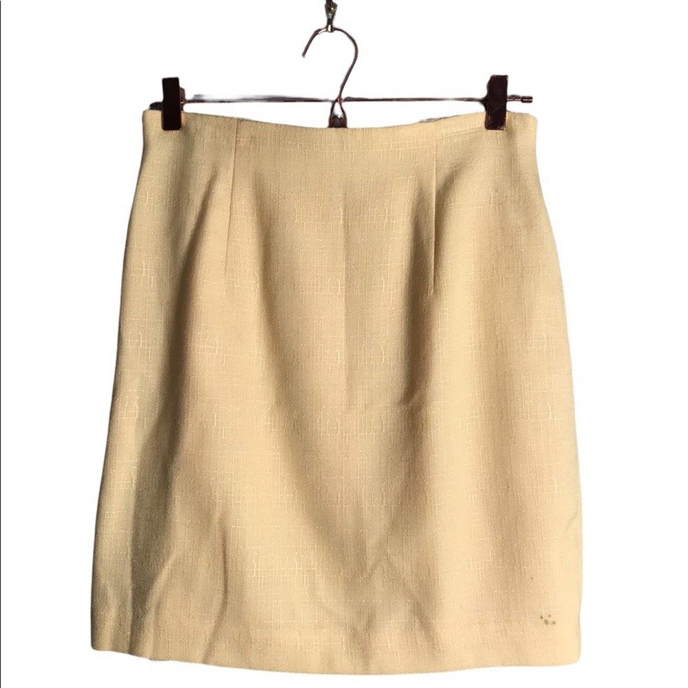 Amanda Smith | Yellow Tweed Mini Skirt Lined w/ Back Slit •